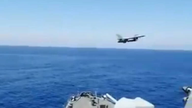 Το σόου των Τούρκων με τον «χαιρετισμό» του F-16 στον Πορθητή (βίντεο)